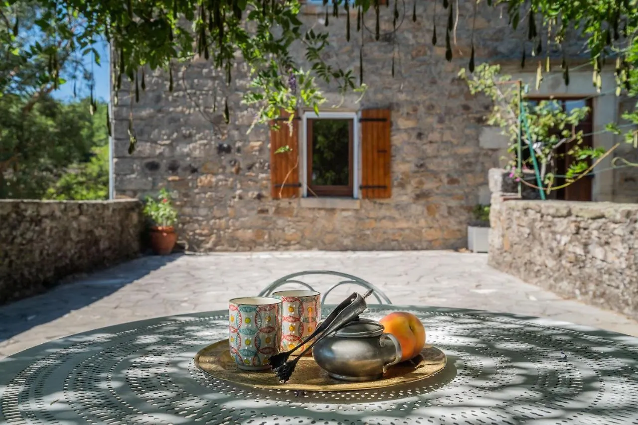 Le Domaine Morleau Villa Lablachere 0*,  France
